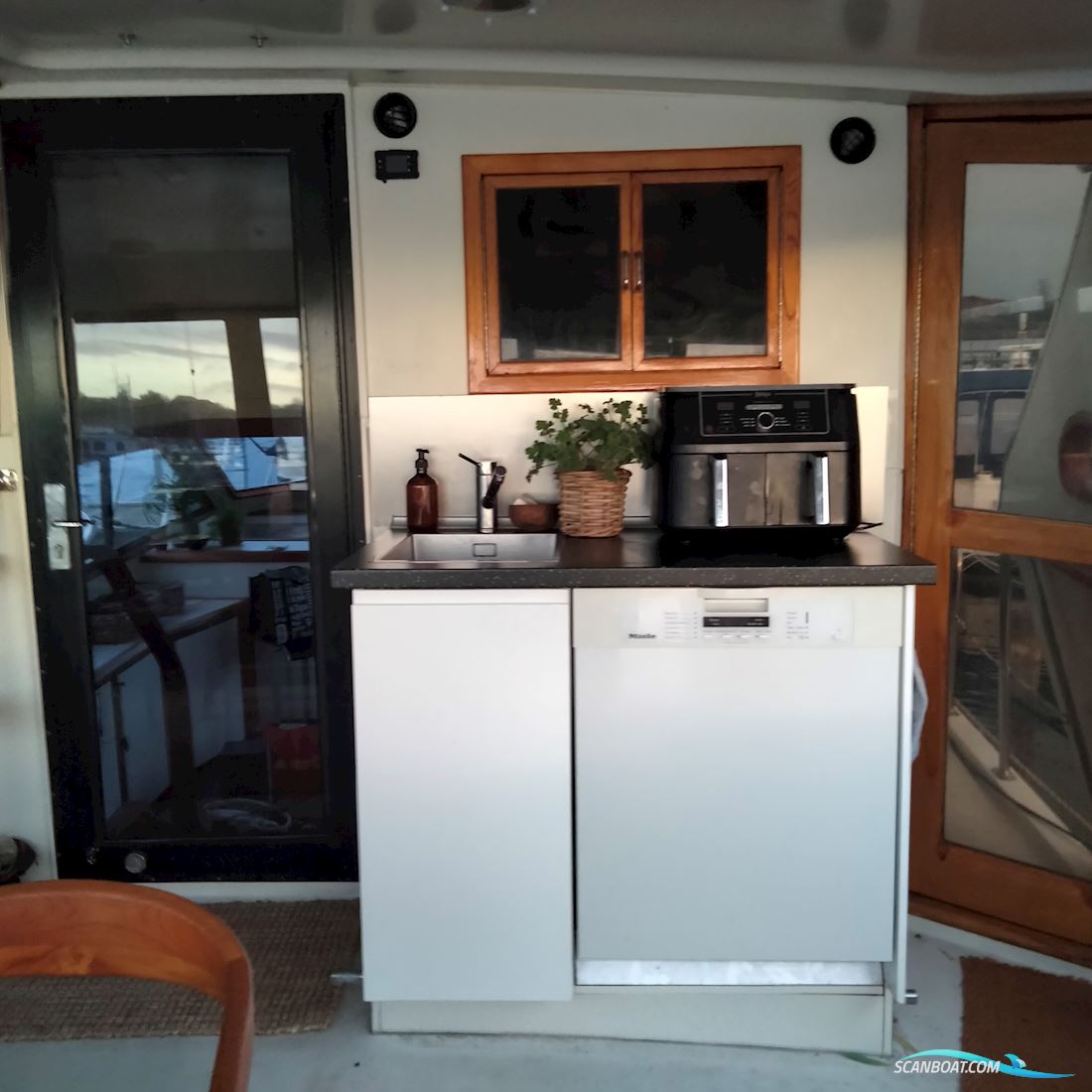 Carver 4507 Califonian