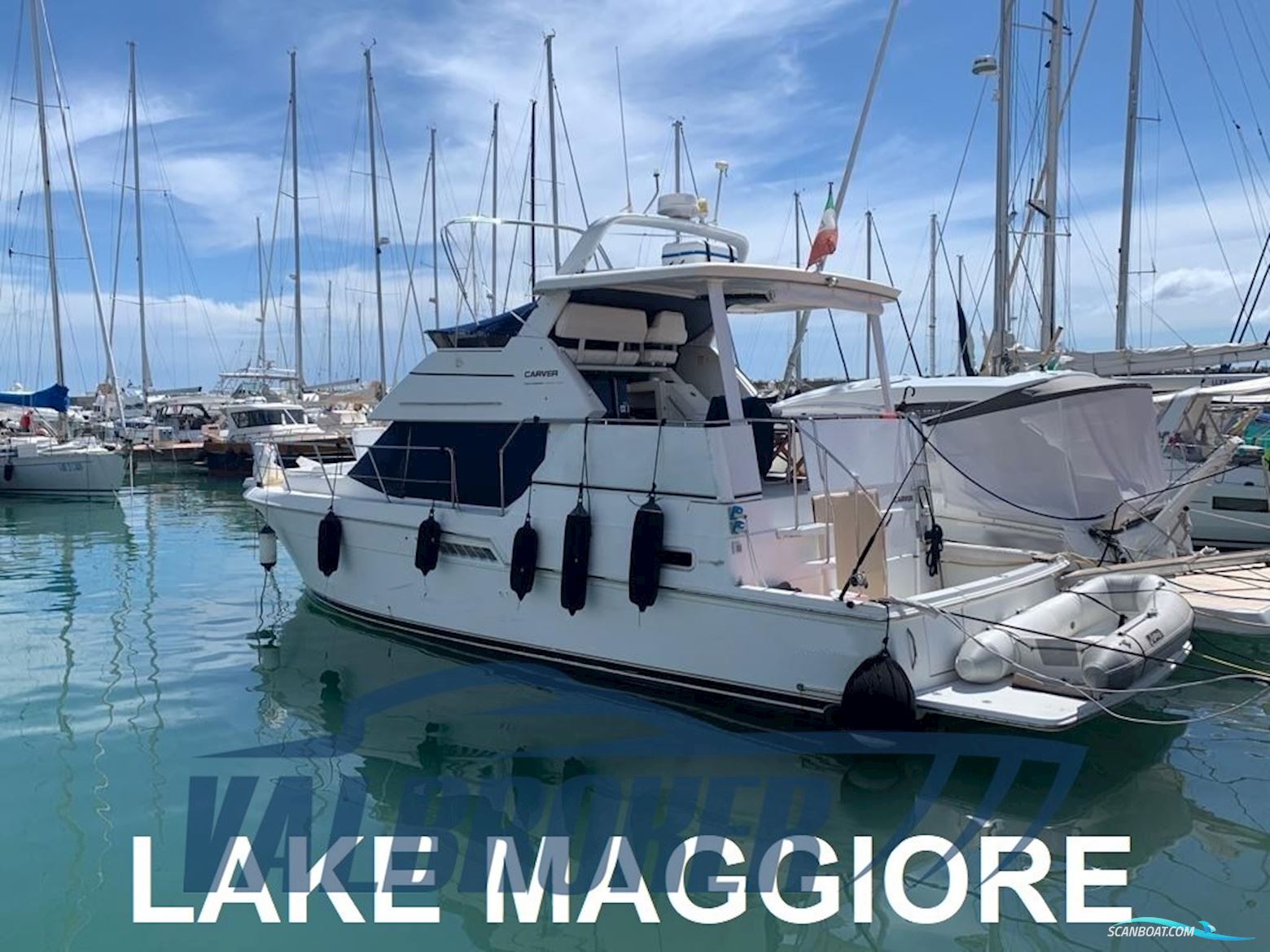 Carver Boat 400 Motorbåt 1996, med Cummins 5.9 Bta motor, Italien