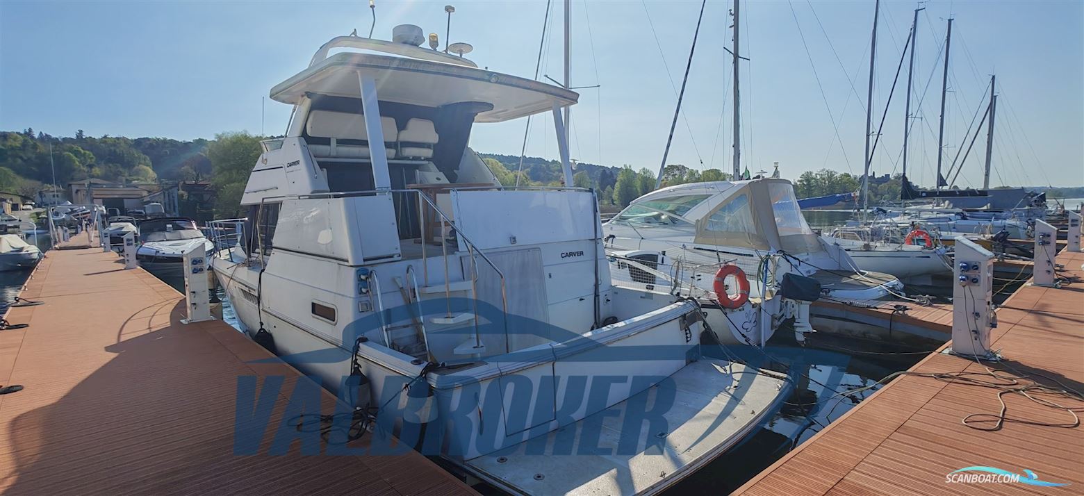 Carver Boat 400