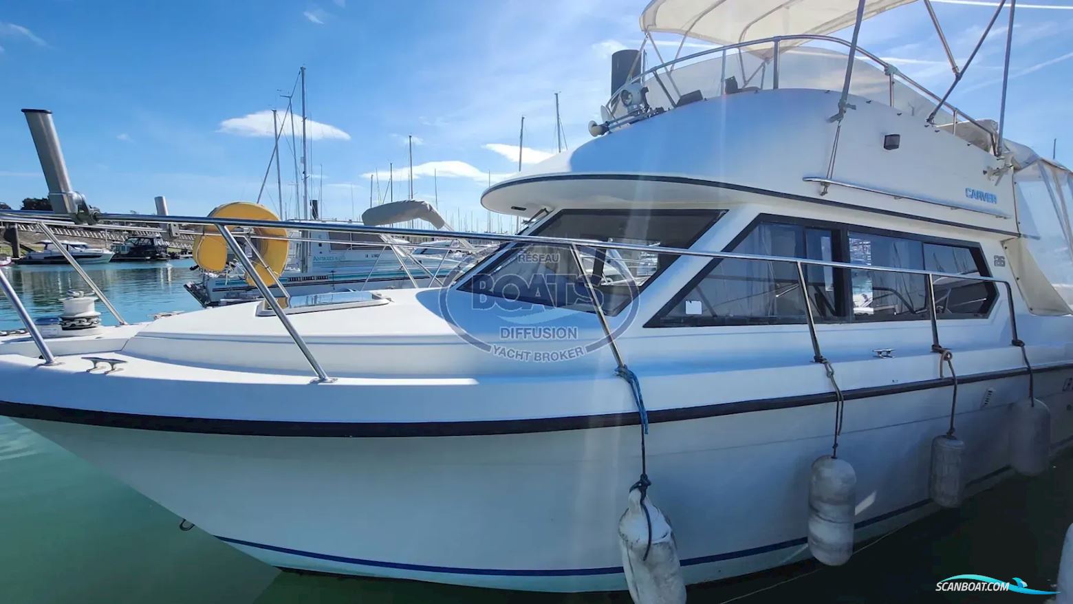 Carver Usa Carver 26 Command Bridge