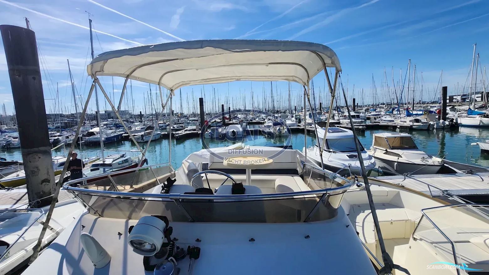 Carver Usa Carver 26 Command Bridge