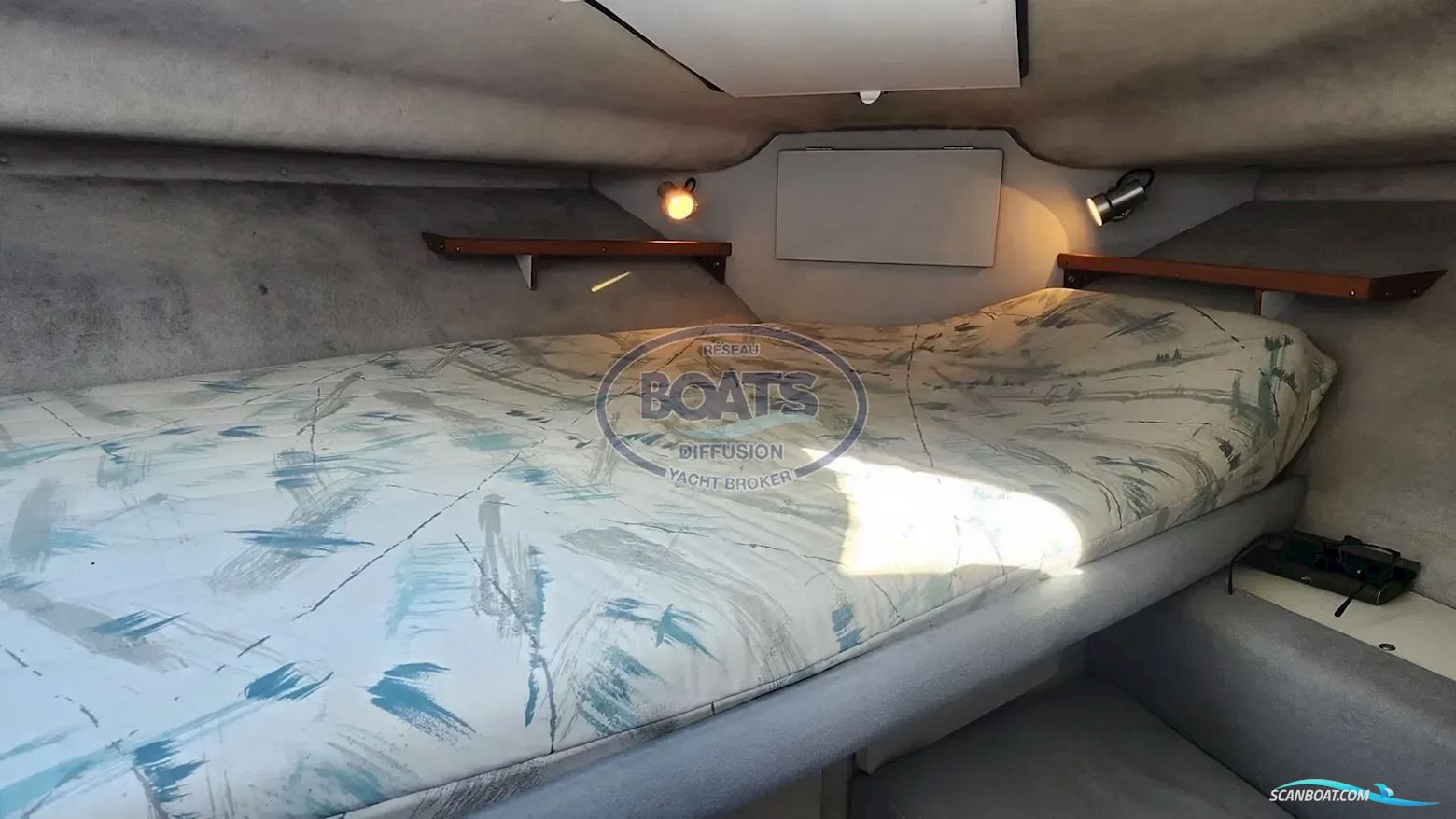 Carver Usa Carver 26 Command Bridge