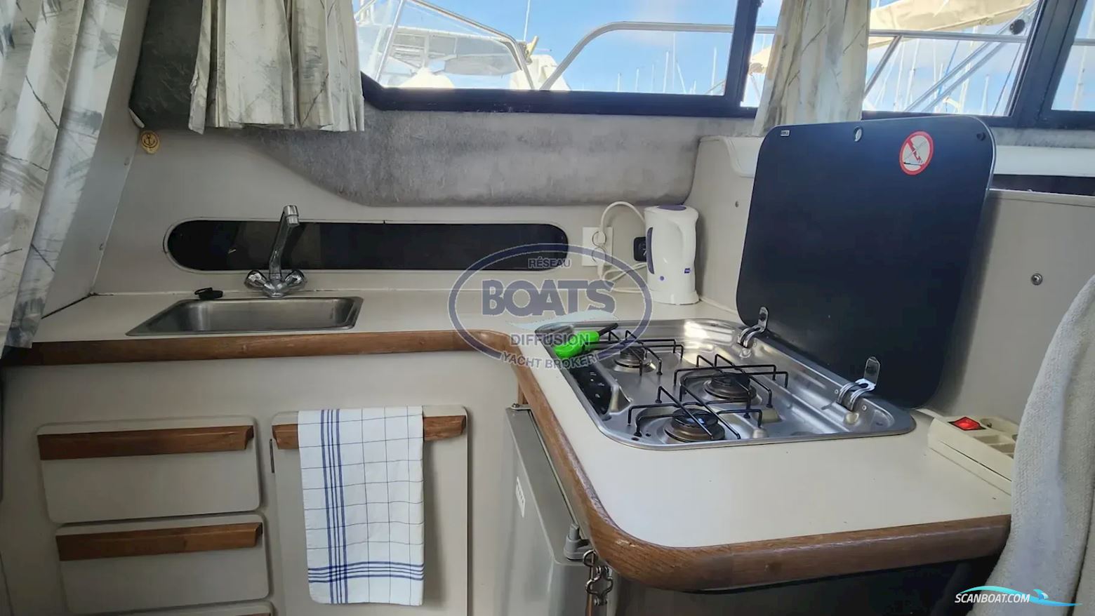 Carver Usa Carver 26 Command Bridge