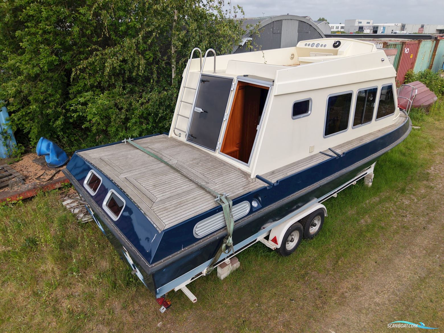 Casco 11.00 OK Flybridge