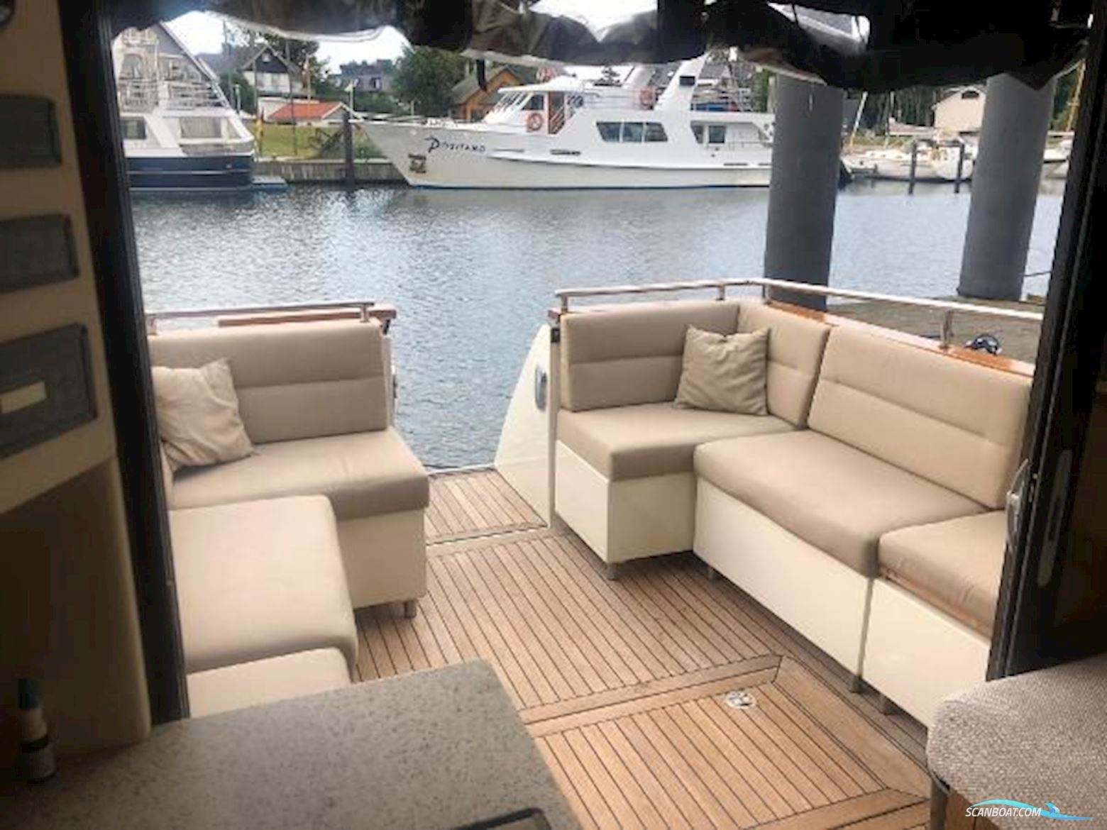 Ceelen & Bekker Typhon 37