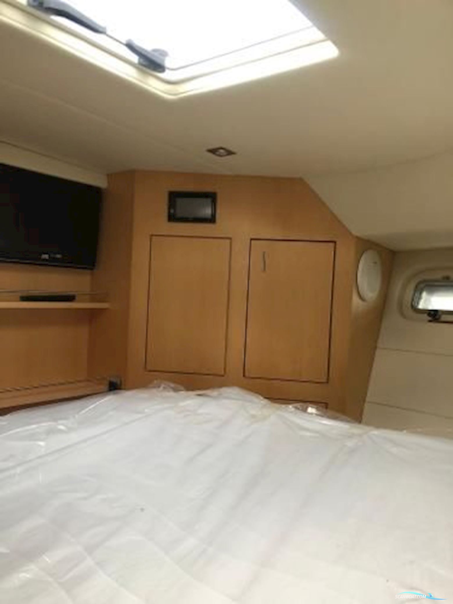 Ceelen & Bekker Typhon 37