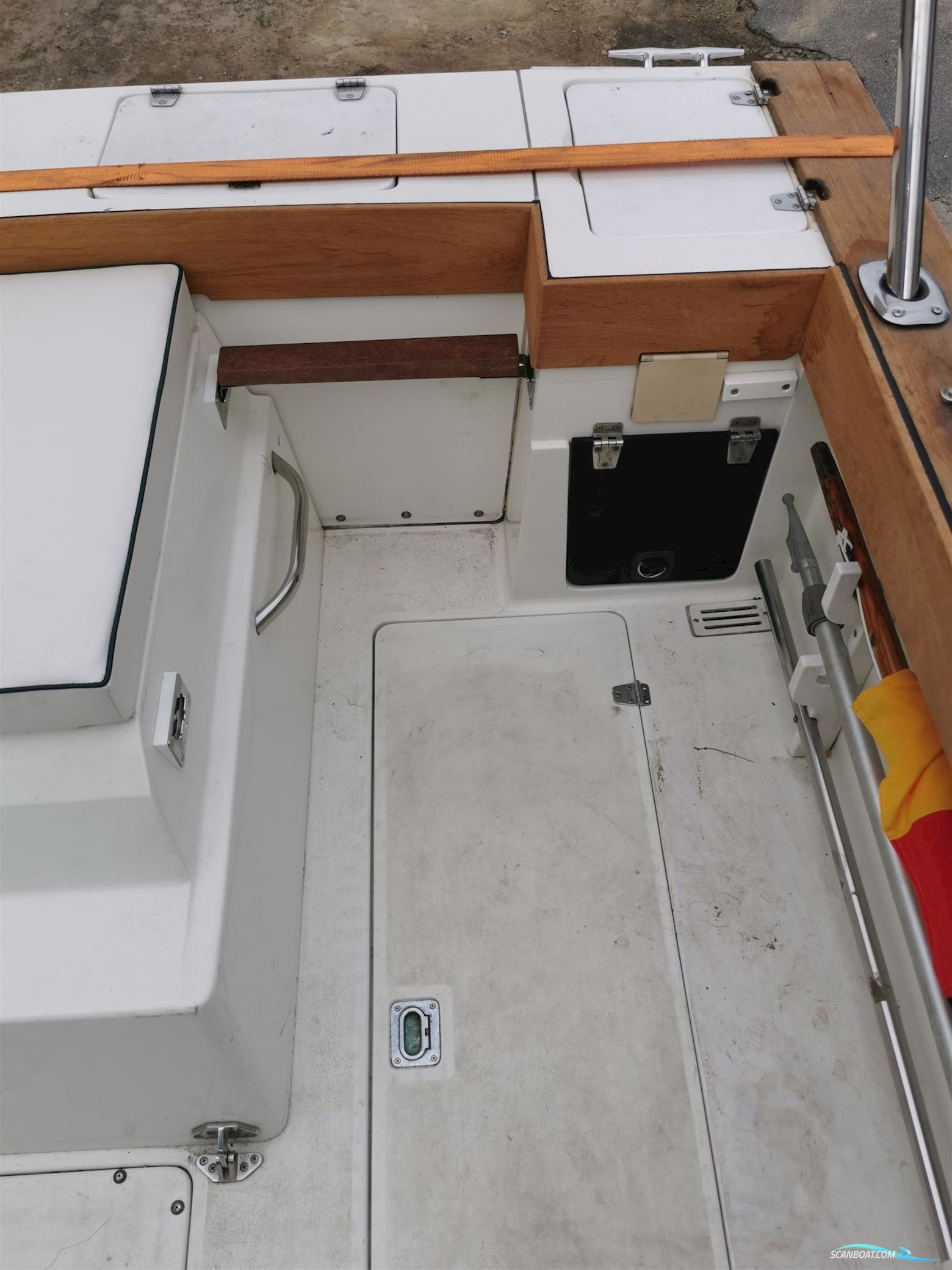 Celebrity Boats Celebrity 2300 Fish Hawk