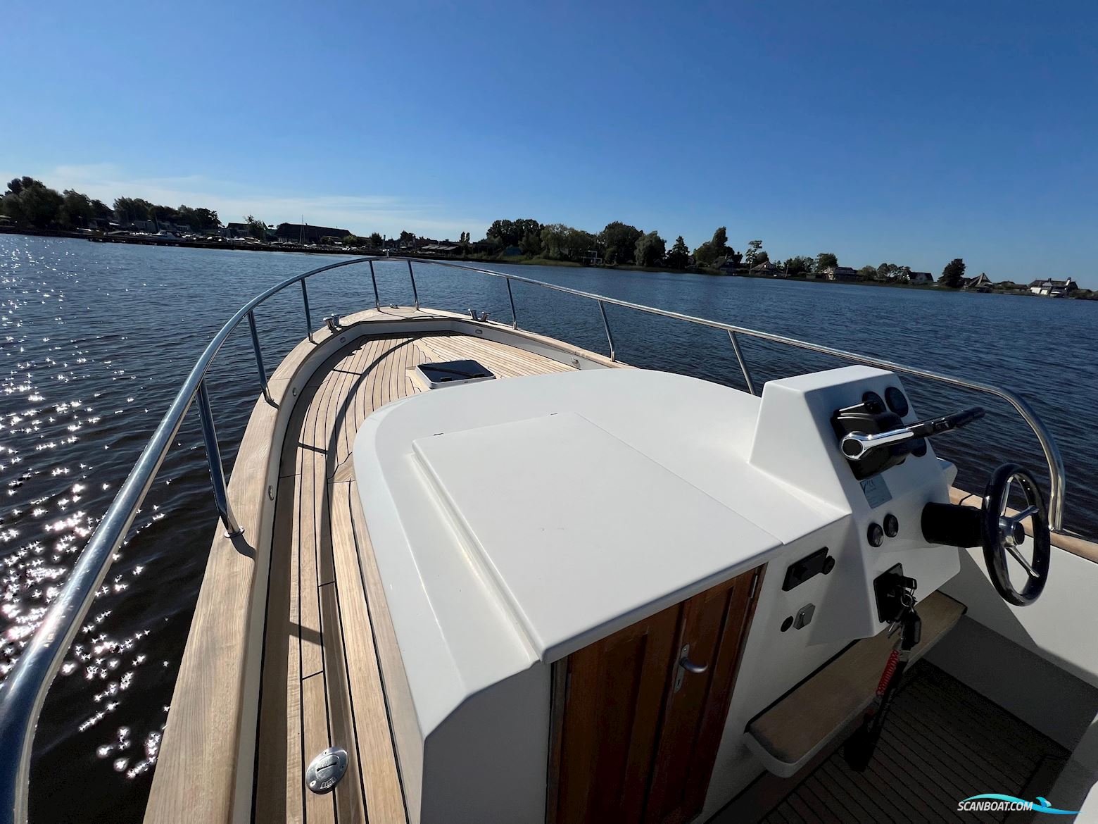 Center Console Blackfish Crossover 900
