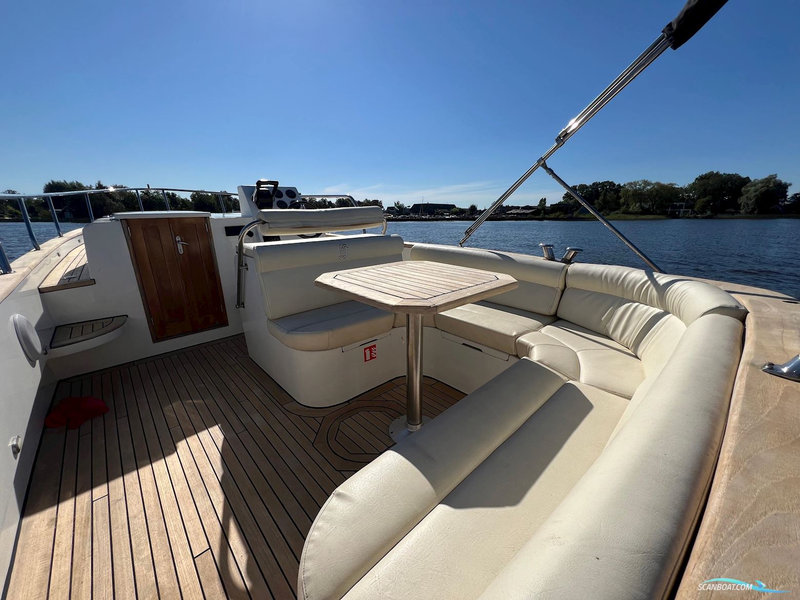 Center Console Blackfish Crossover 900