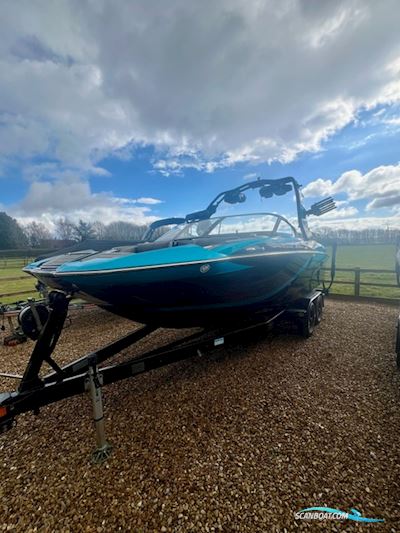 Centurion Fi21 Motorbåt 2020, med GM motor, England