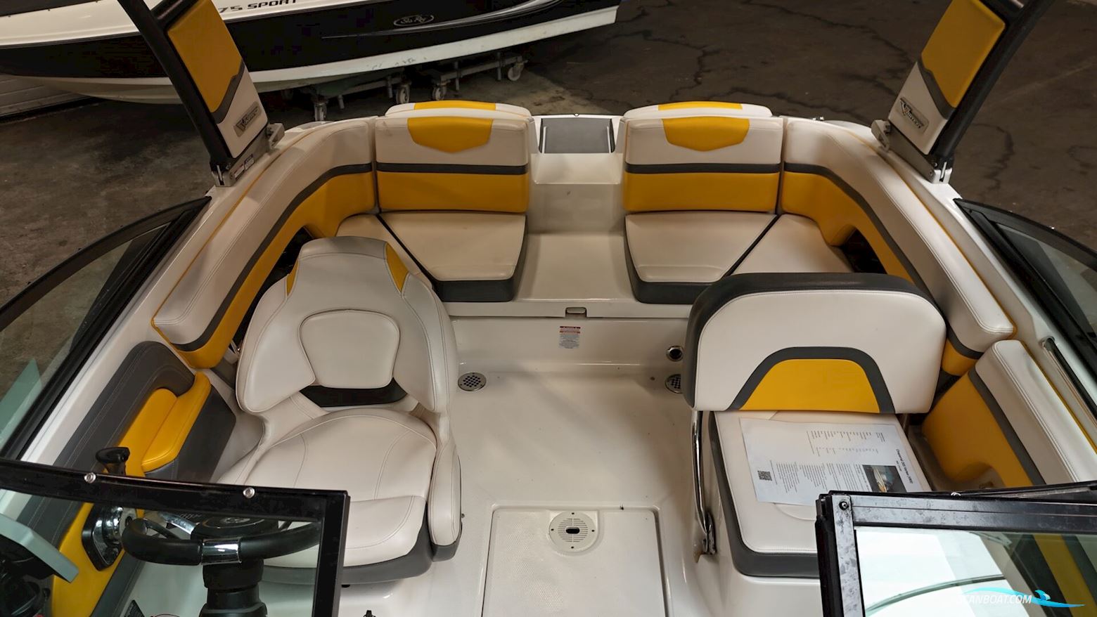 Chaparral 203 Vortex VRX