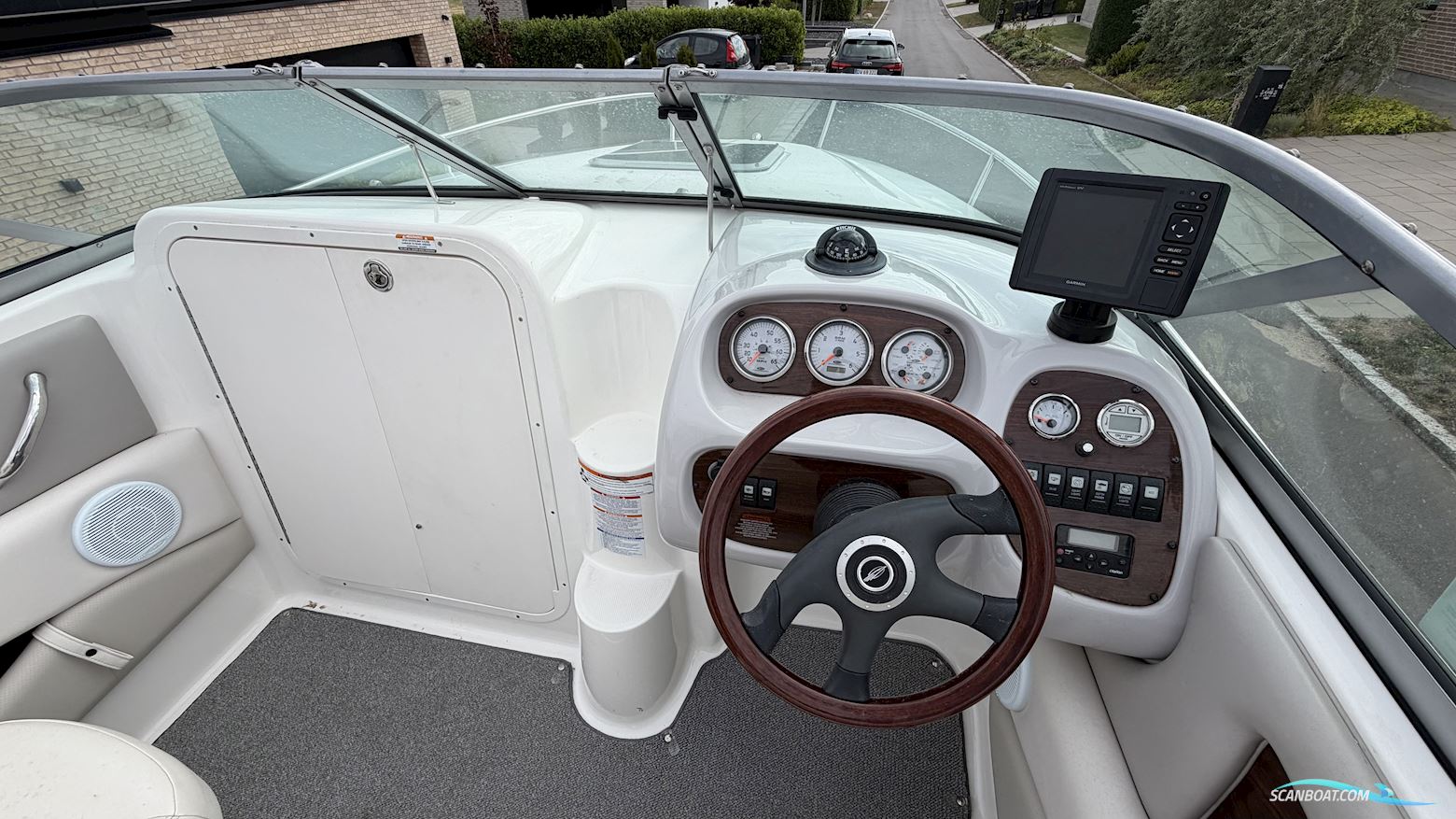 Chaparral 215 SSI