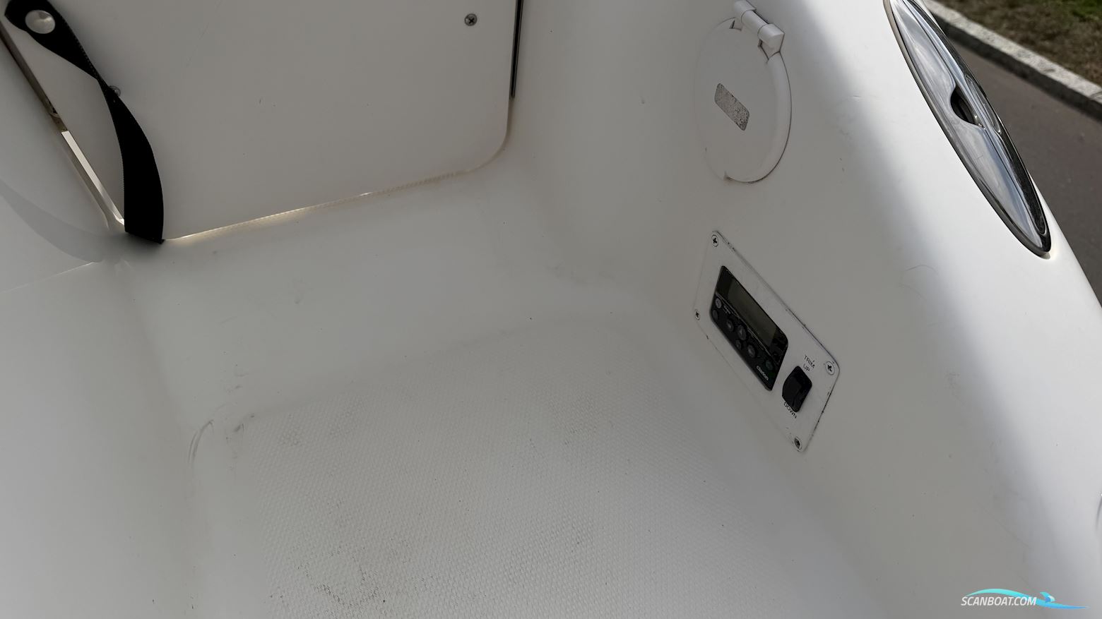 Chaparral 215 SSI