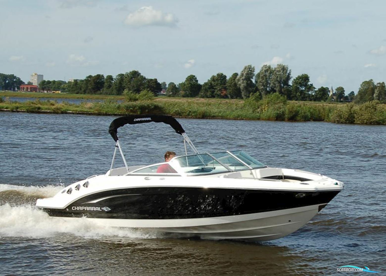 Chaparral 226 Ssi WT Sportboot Motorbåt 2010, med Volvo Penta motor, Holland