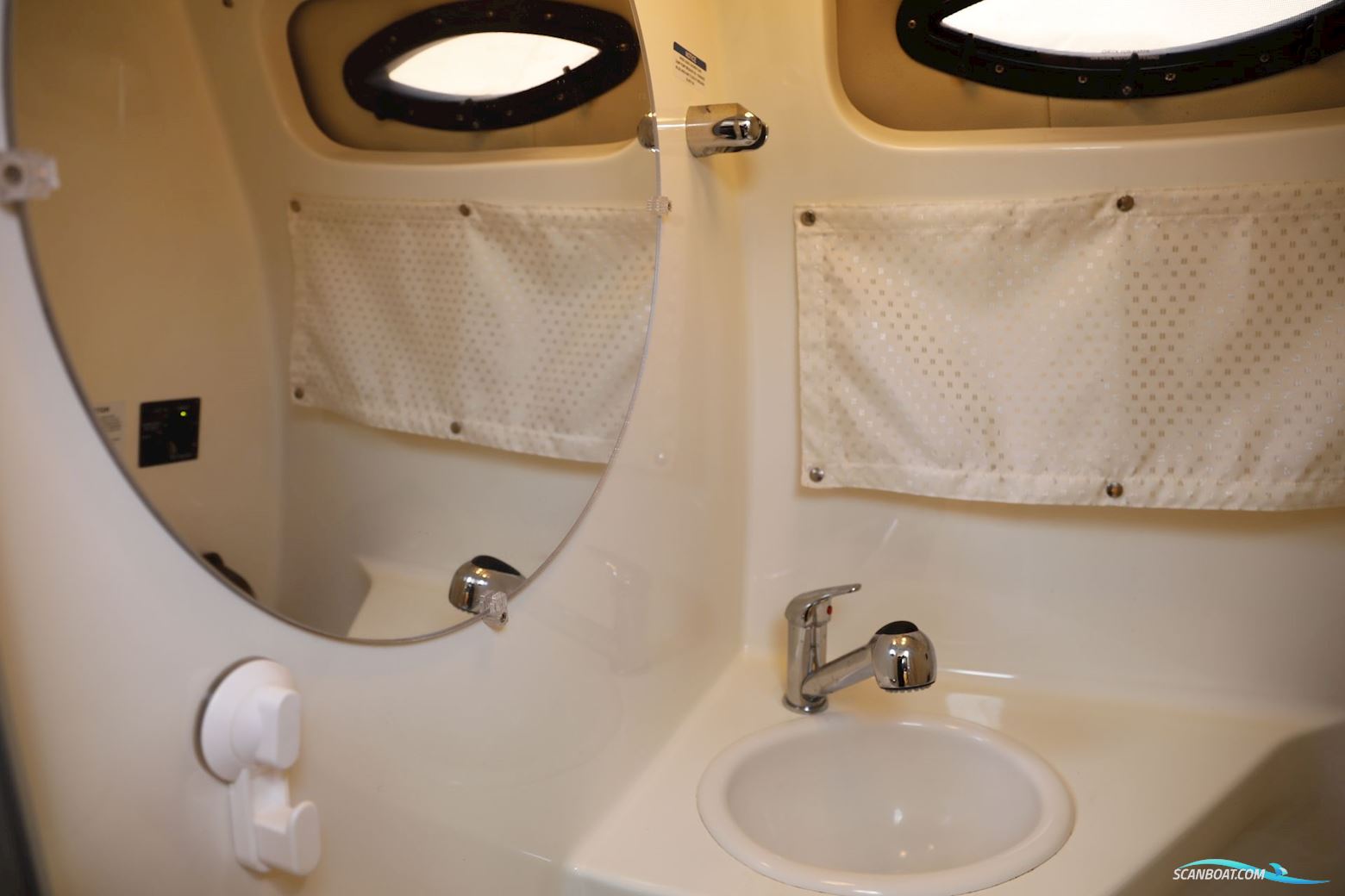 Chaparral 240 Signature 2006