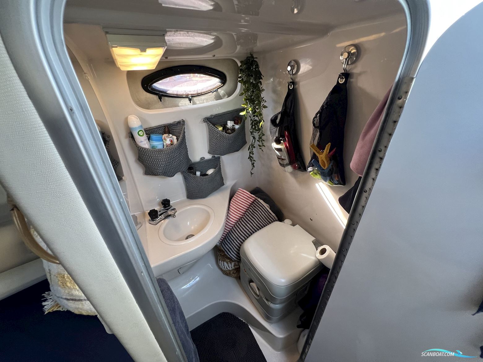 Chaparral 240 Signature