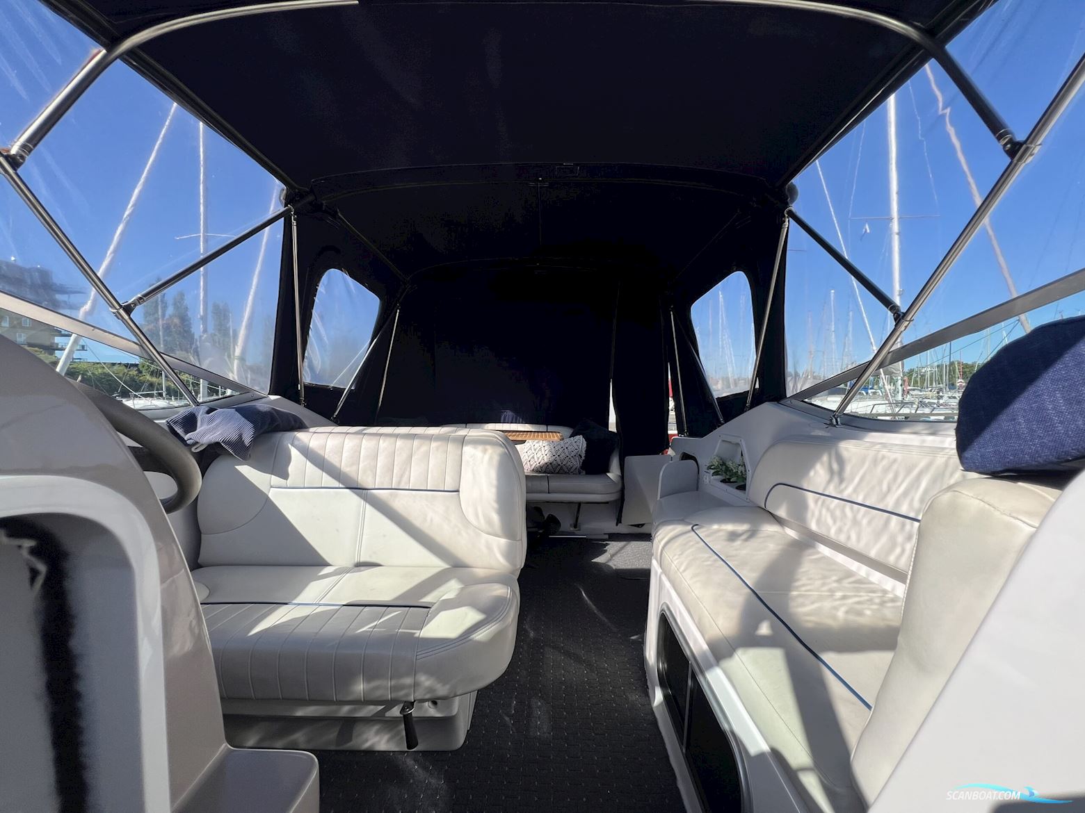 Chaparral 240 Signature