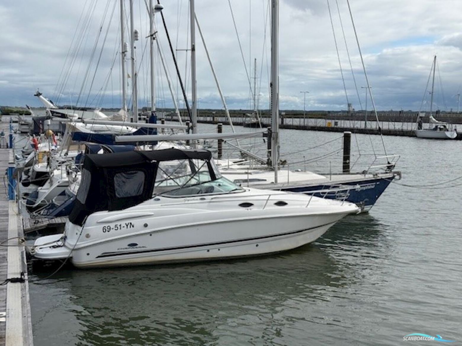 Chaparral 240 Signature