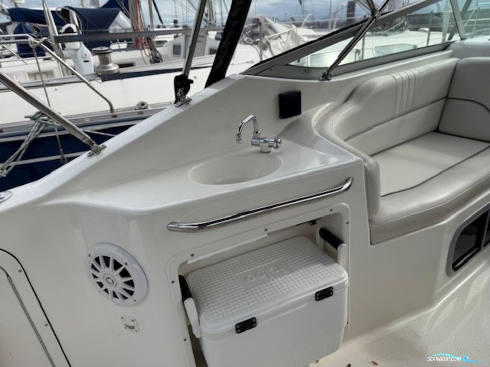 Chaparral 240 Signature