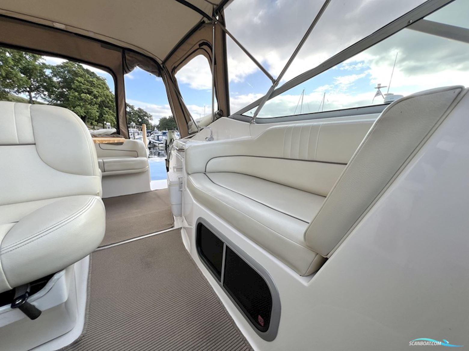 Chaparral 240 signature