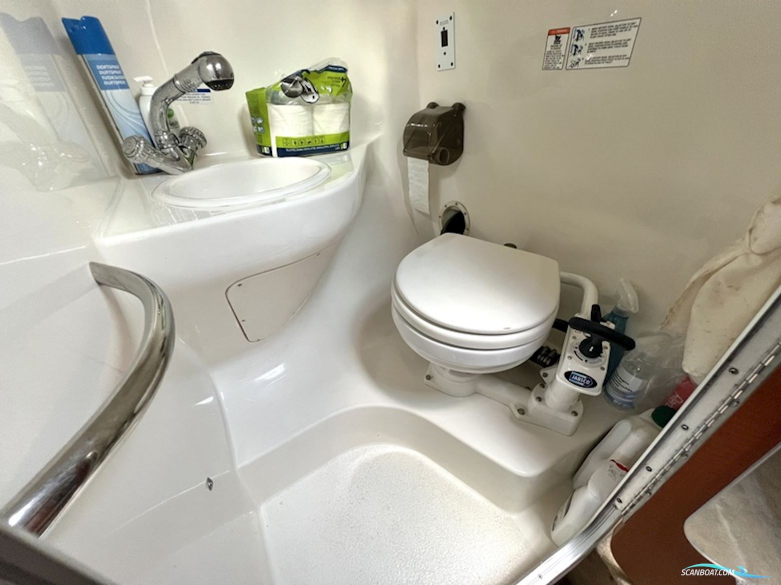 Chaparral 240 signature