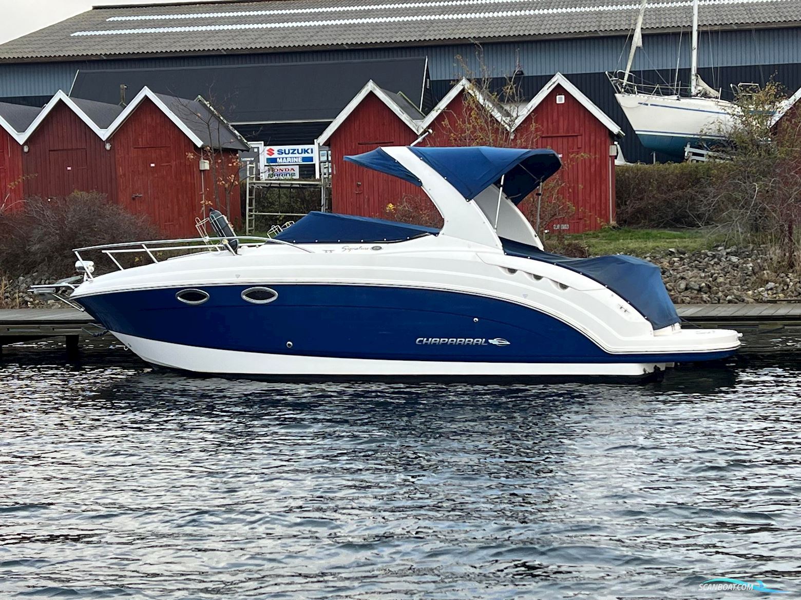 Chaparral 250 Signature