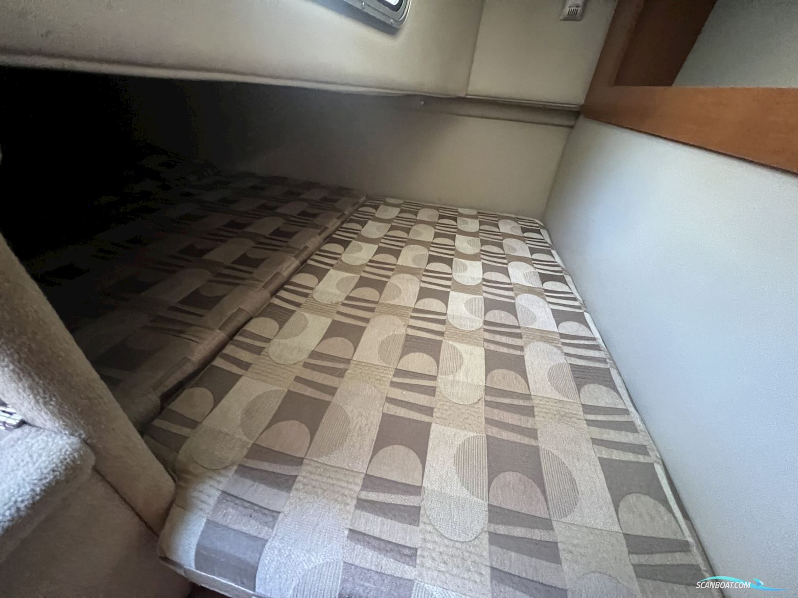 Chaparral 250 Signature