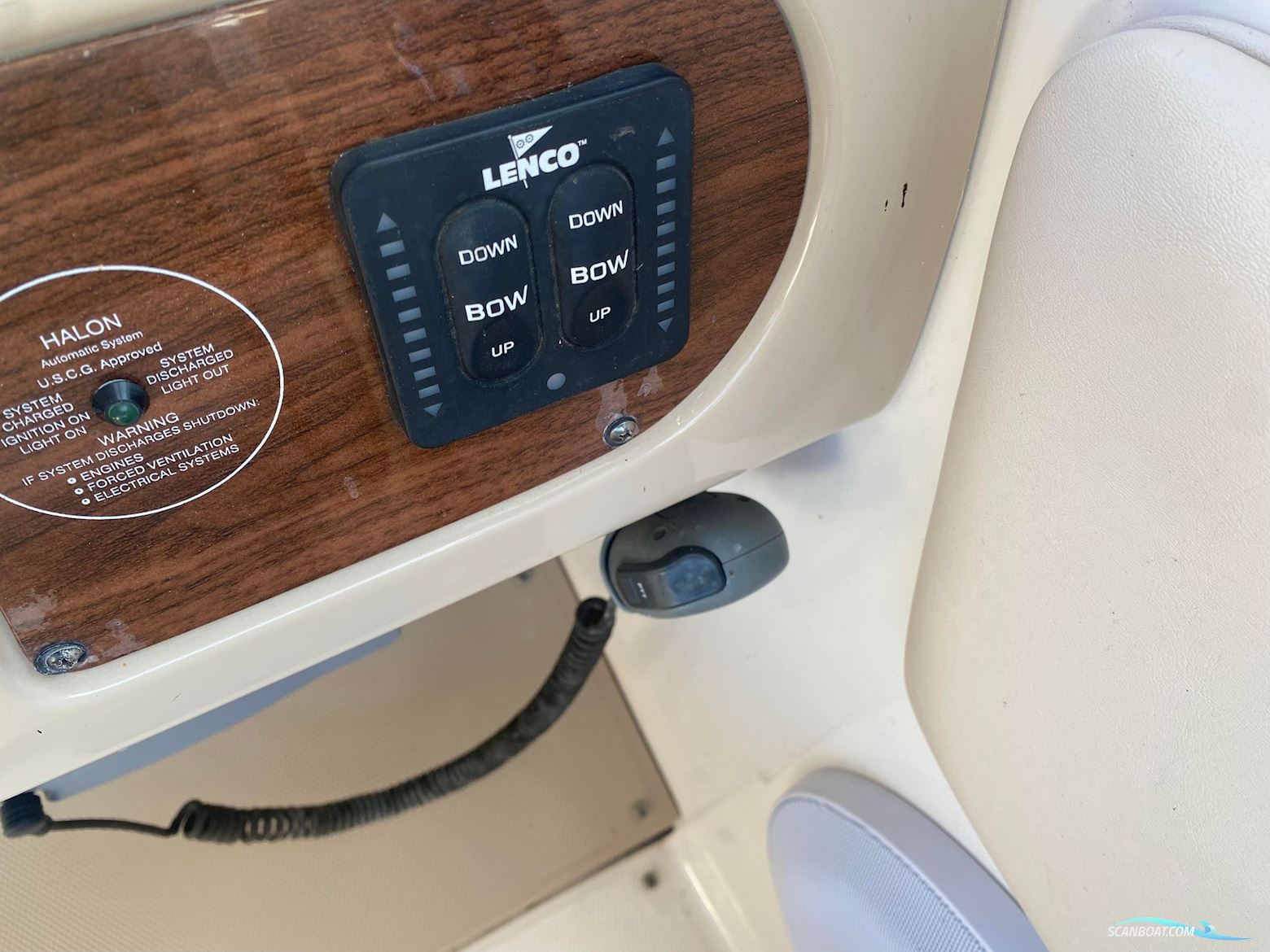 Chaparral 250 Signature