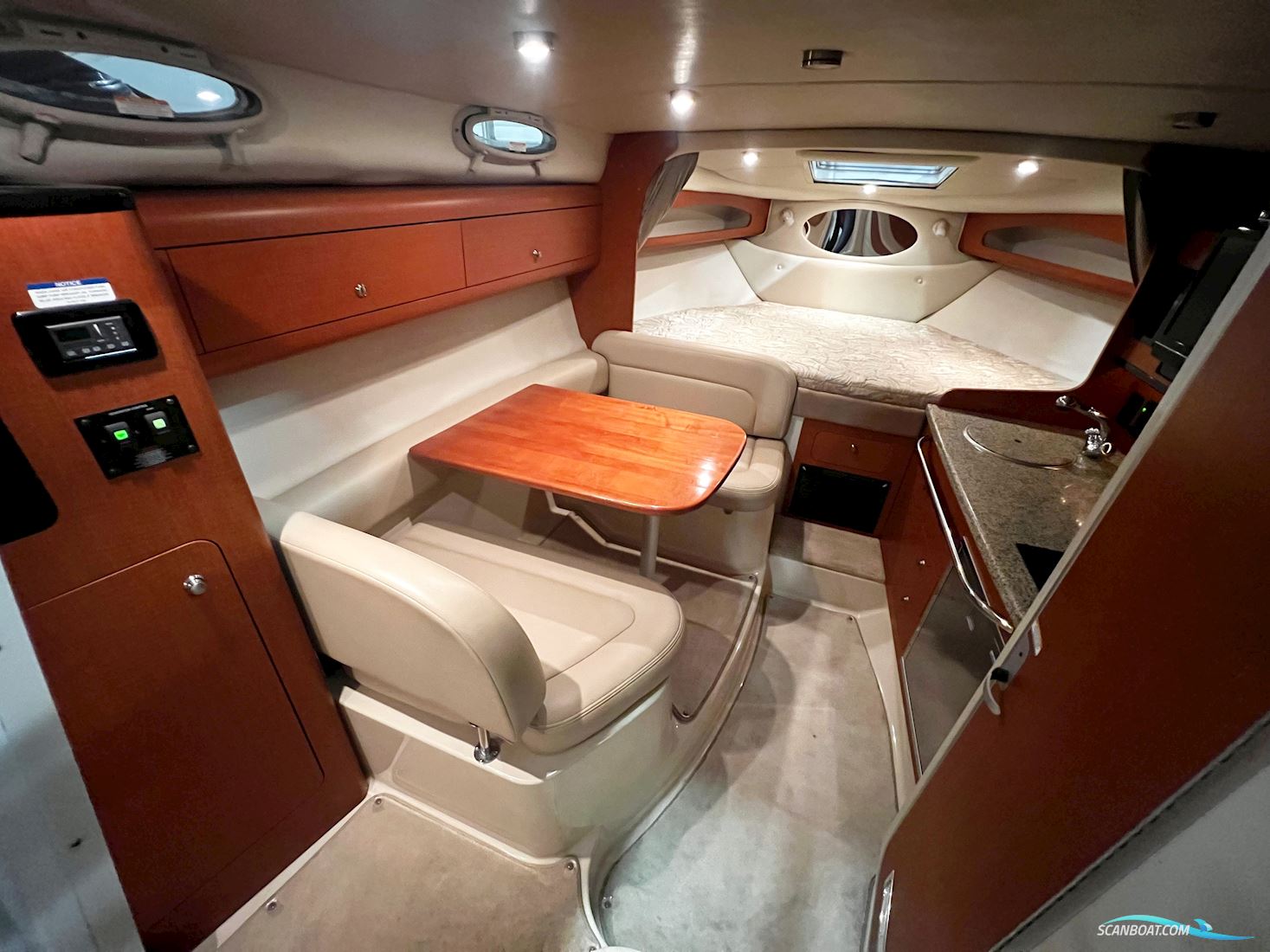 Chaparral 270 Signature
