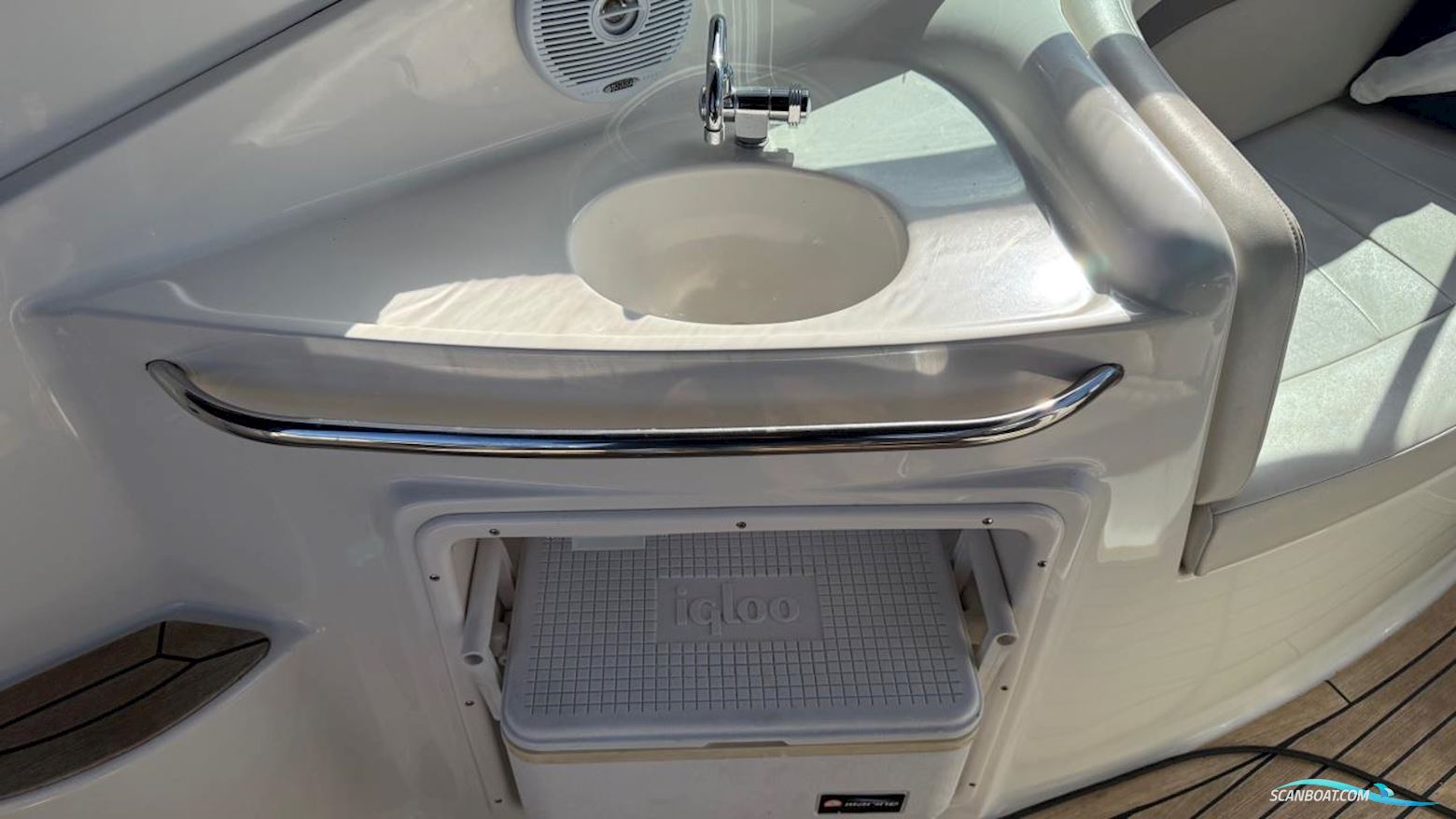 Chaparral 280 Signature