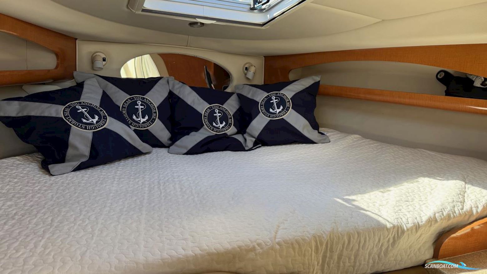 Chaparral 280 Signature