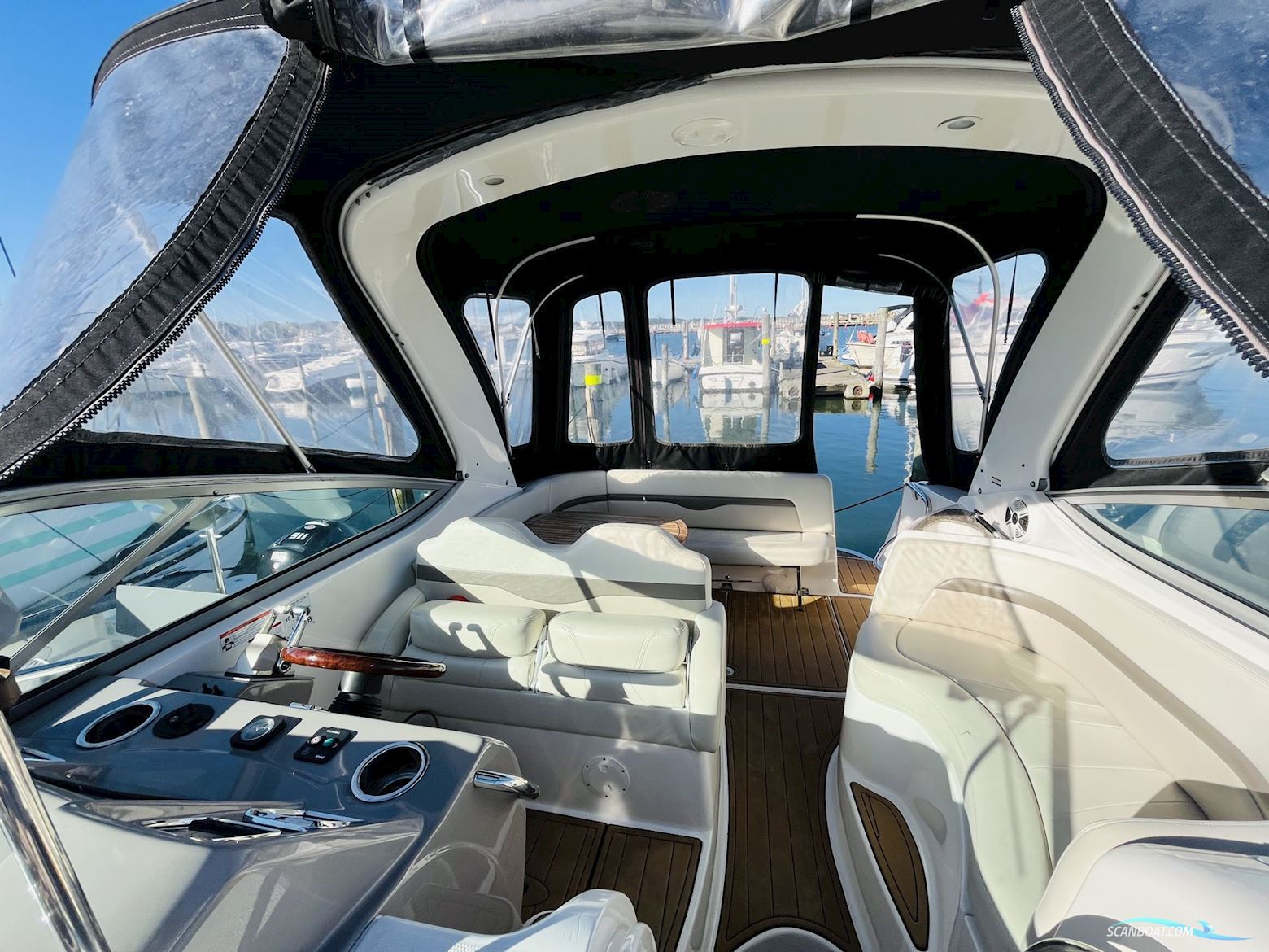 Chaparral 290 Signature