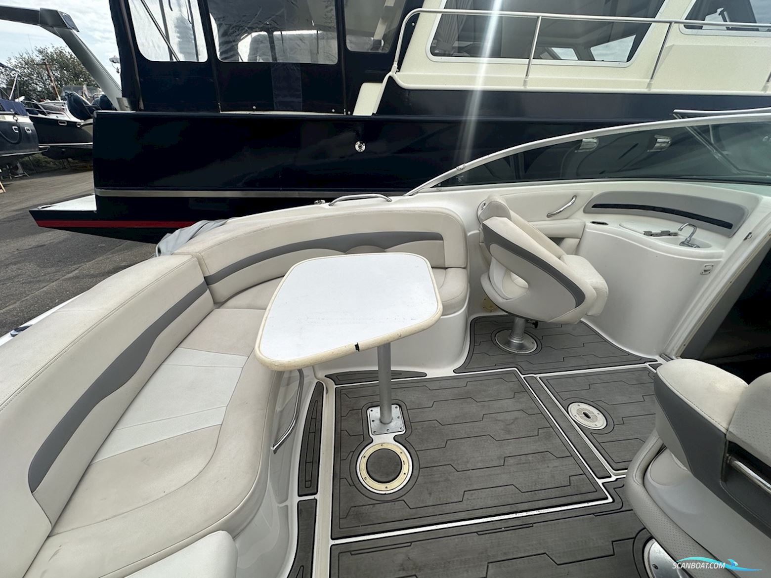 Chaparral 325 Ssi