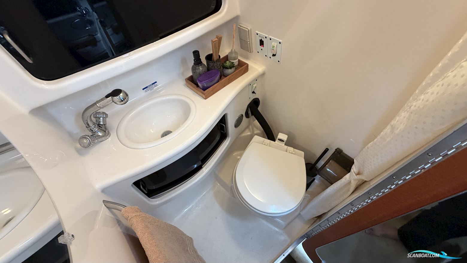 Chaparral Signature 260