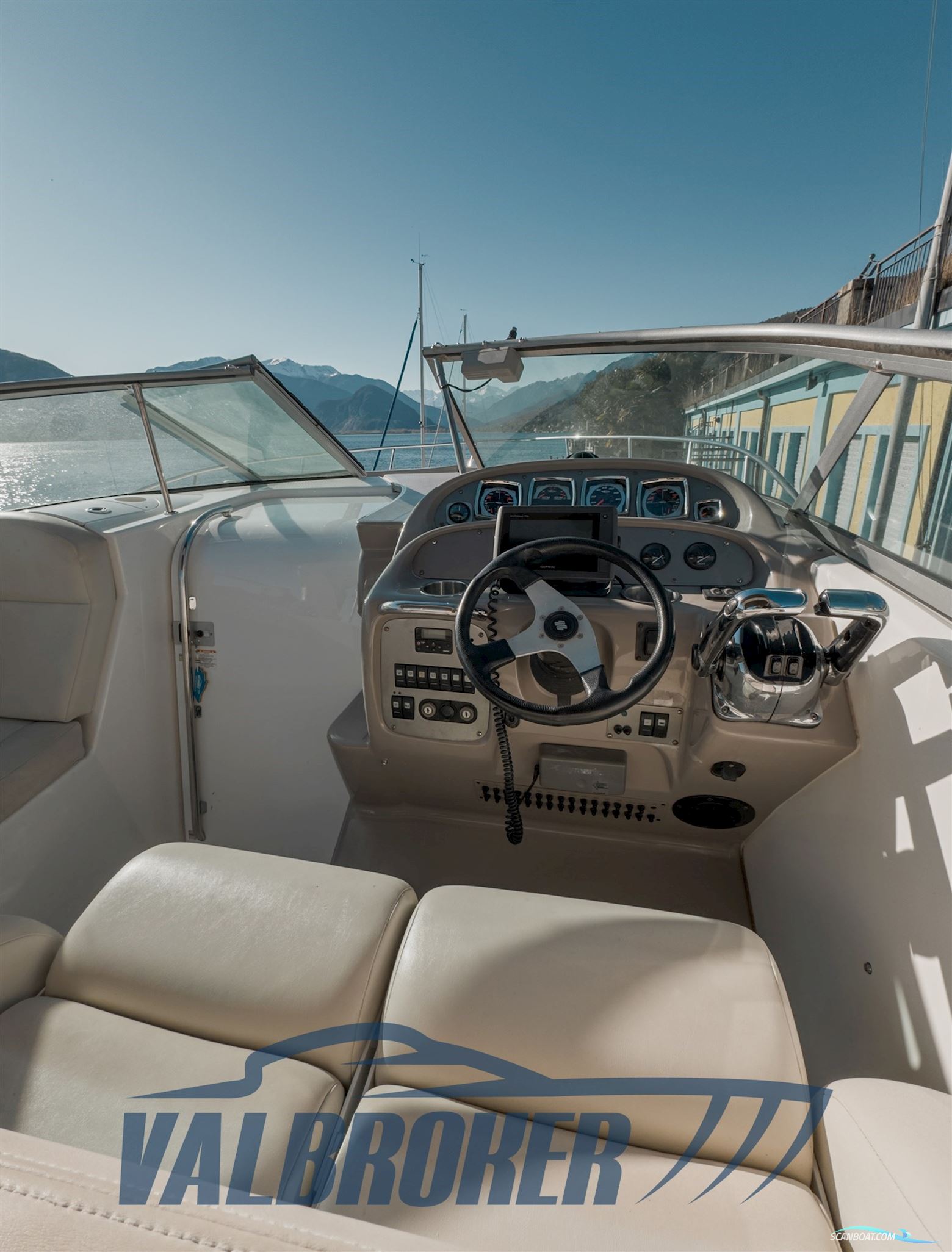 Chaparral Signature 280