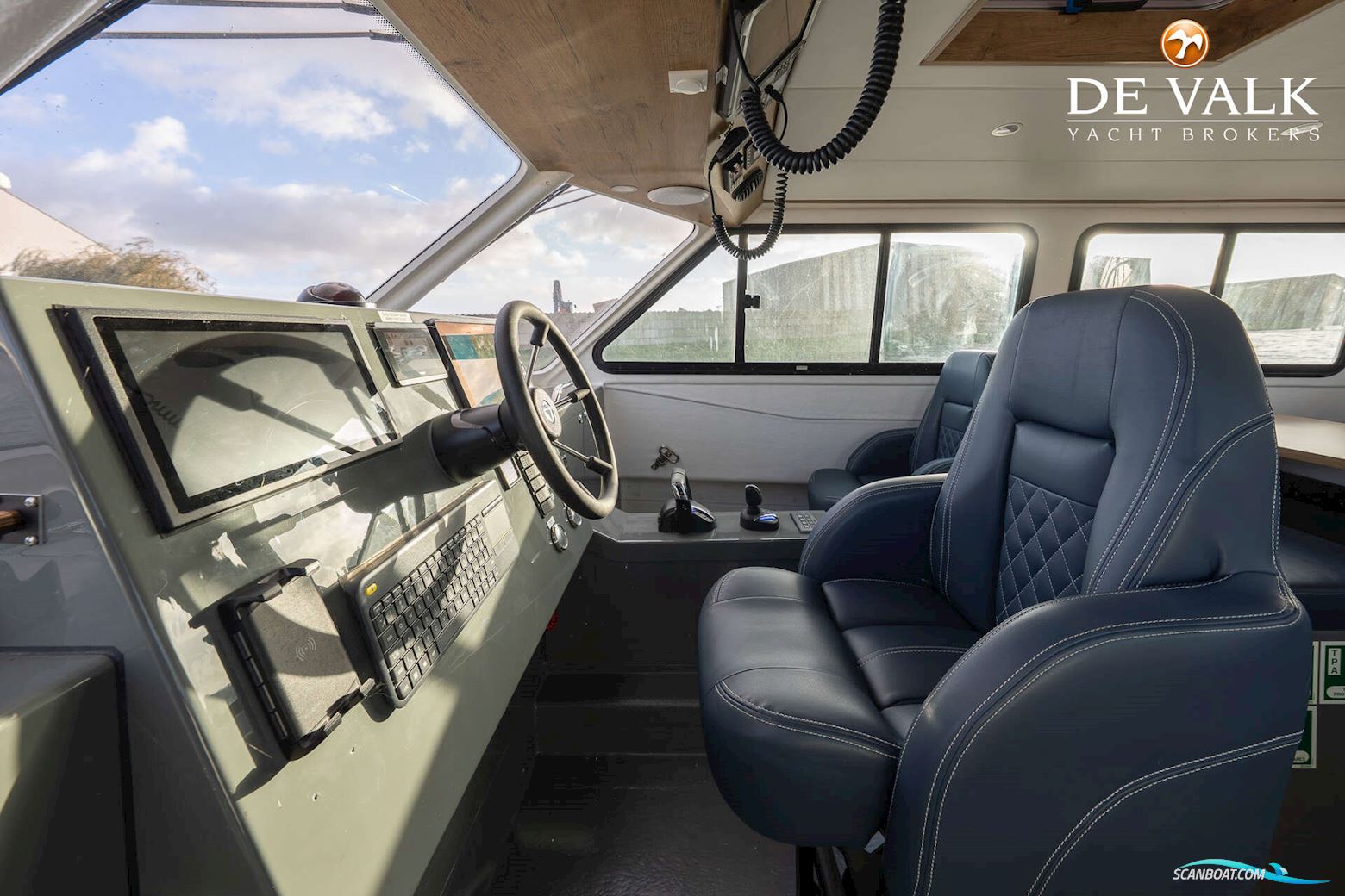 Cheetah catamaran 10.20