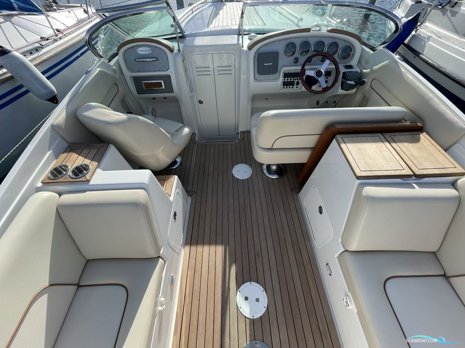 Chris Craft 28 Corsair Heritage (2009) Yderligere Nedsat