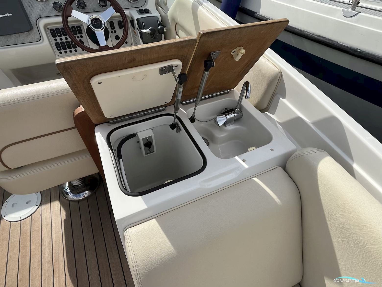 Chris Craft 28 Corsair Heritage (2009) Yderligere Nedsat