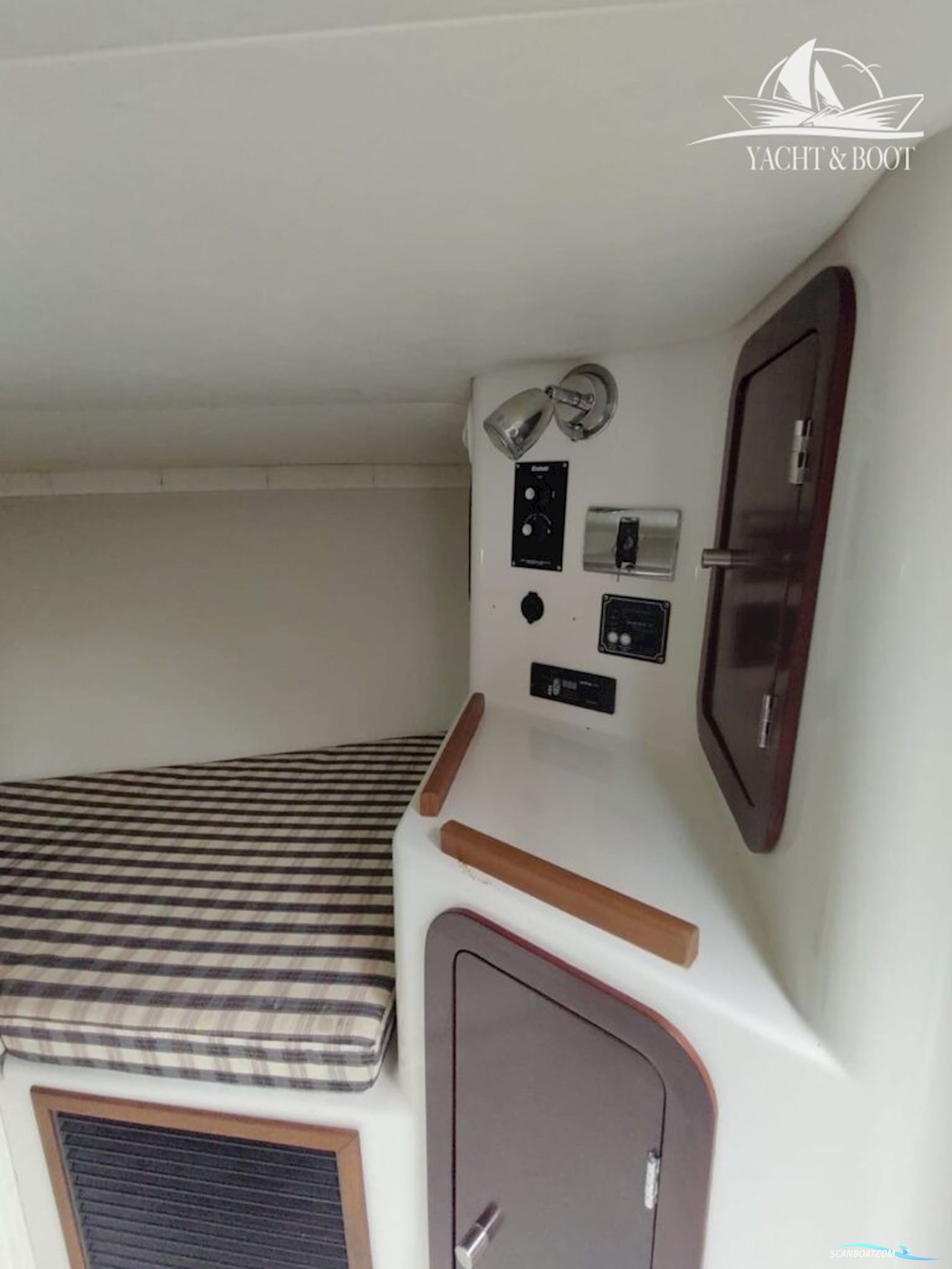 CHRIS CRAFT 28 Corsair Heritage Edition