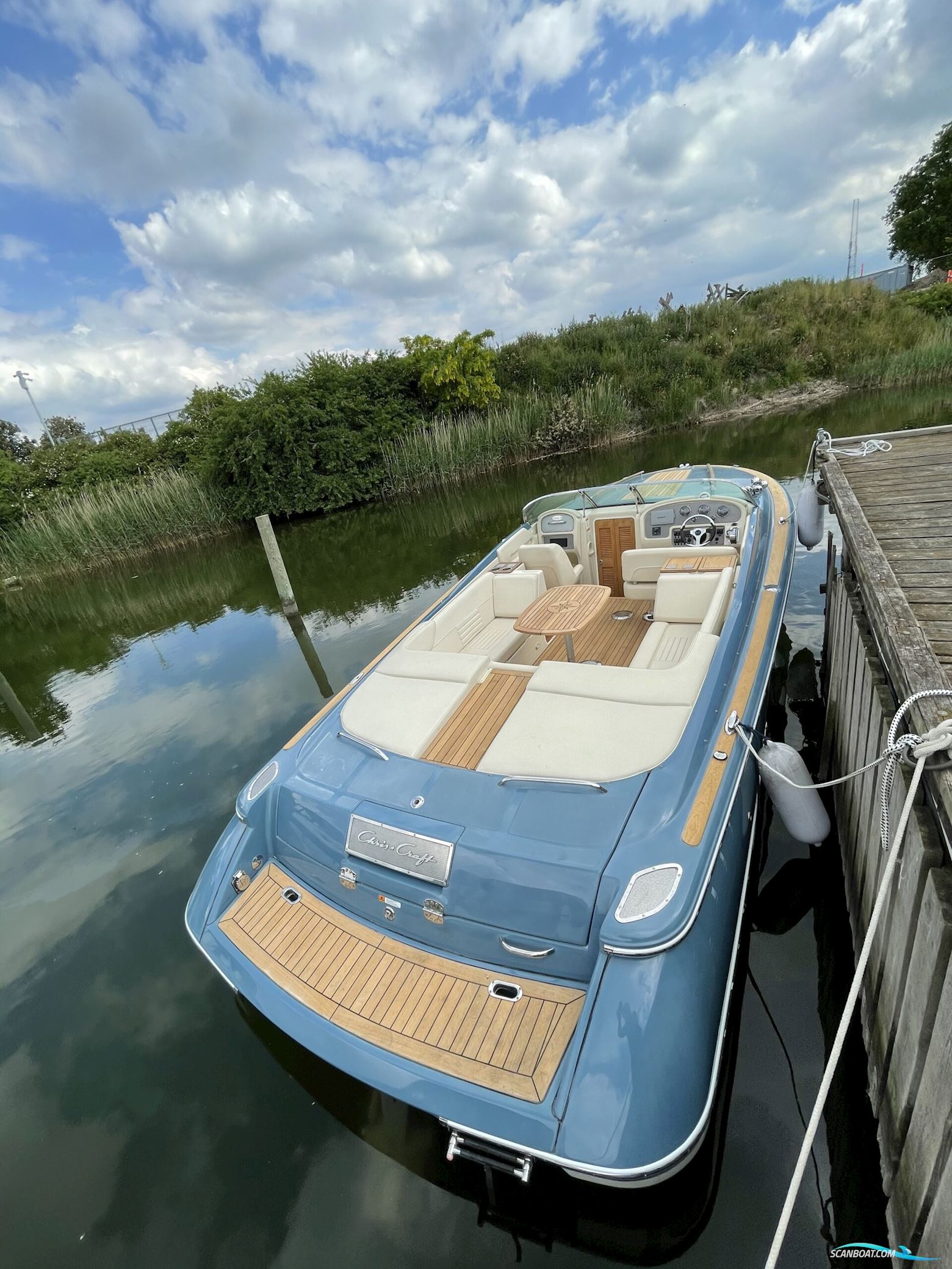 Chris Craft 28 Corsair