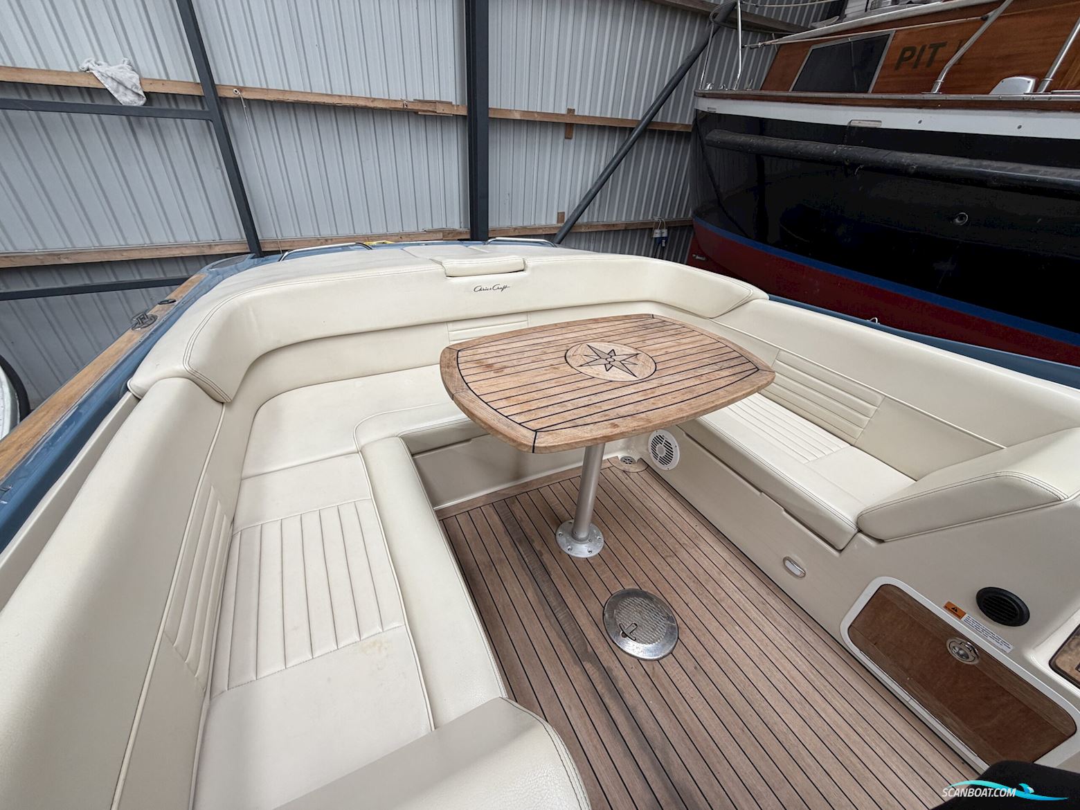 Chris Craft 28 Corsair