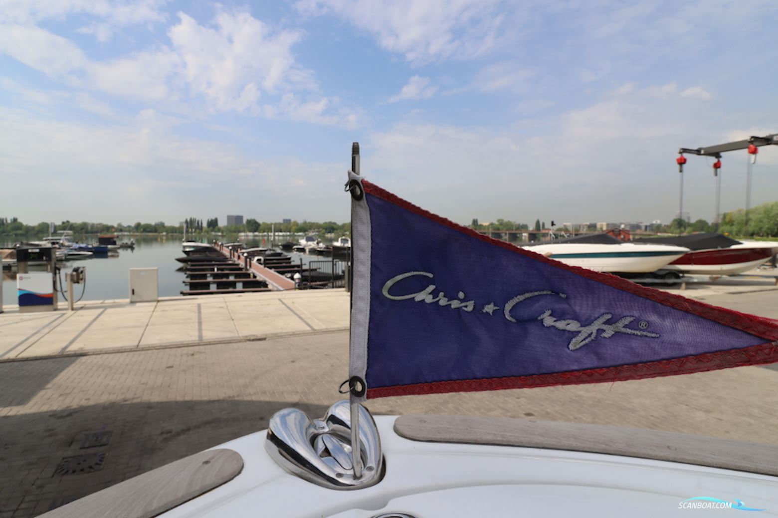 Chris Craft 28 Launch
