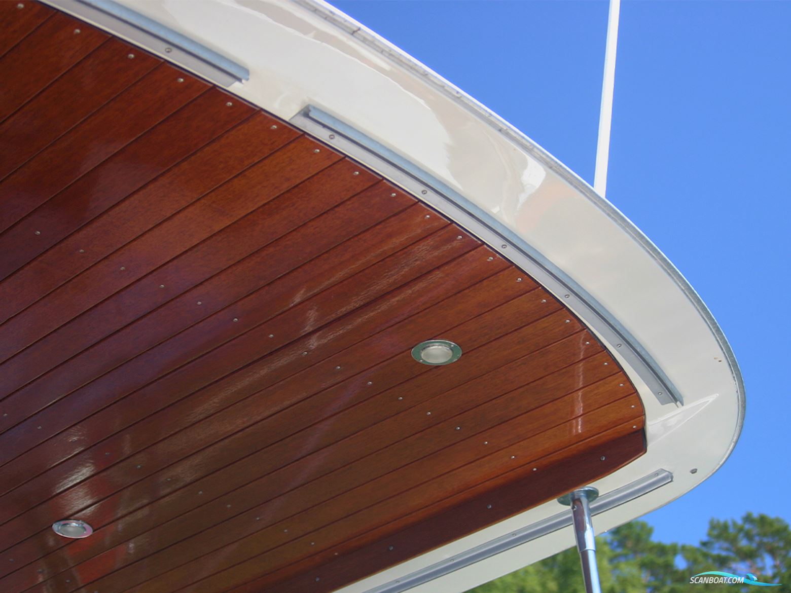 Chris-Craft 31 Commander