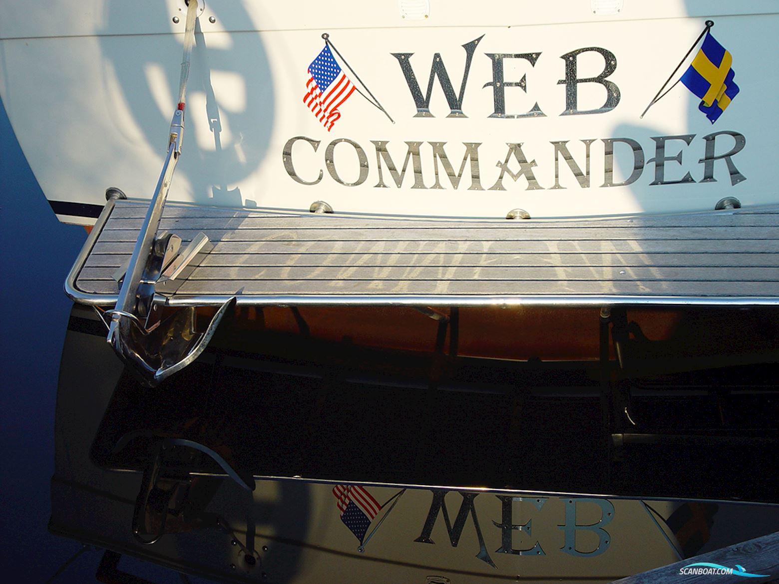 Chris-Craft 31 Commander