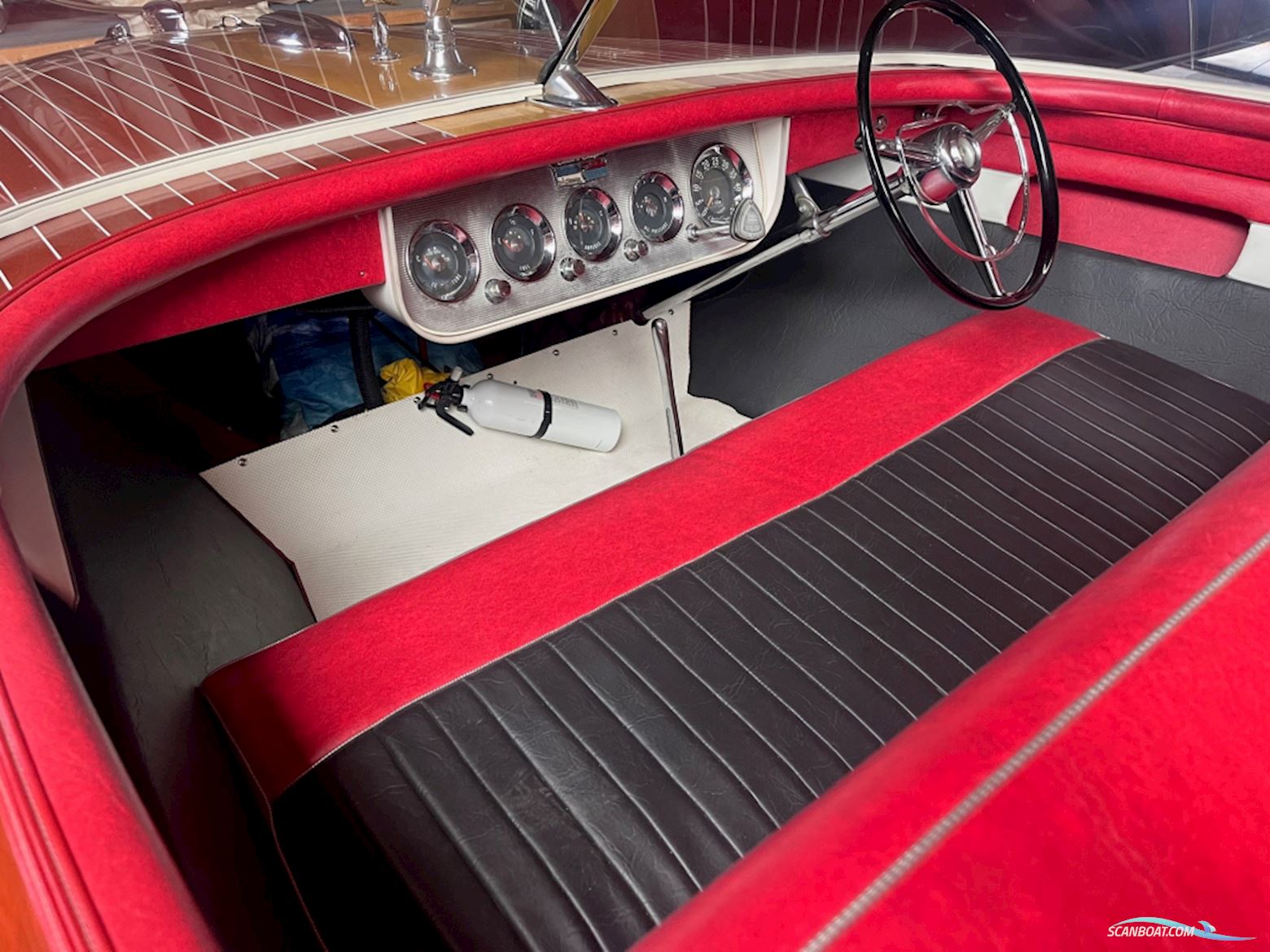 Chris Craft Capri 19