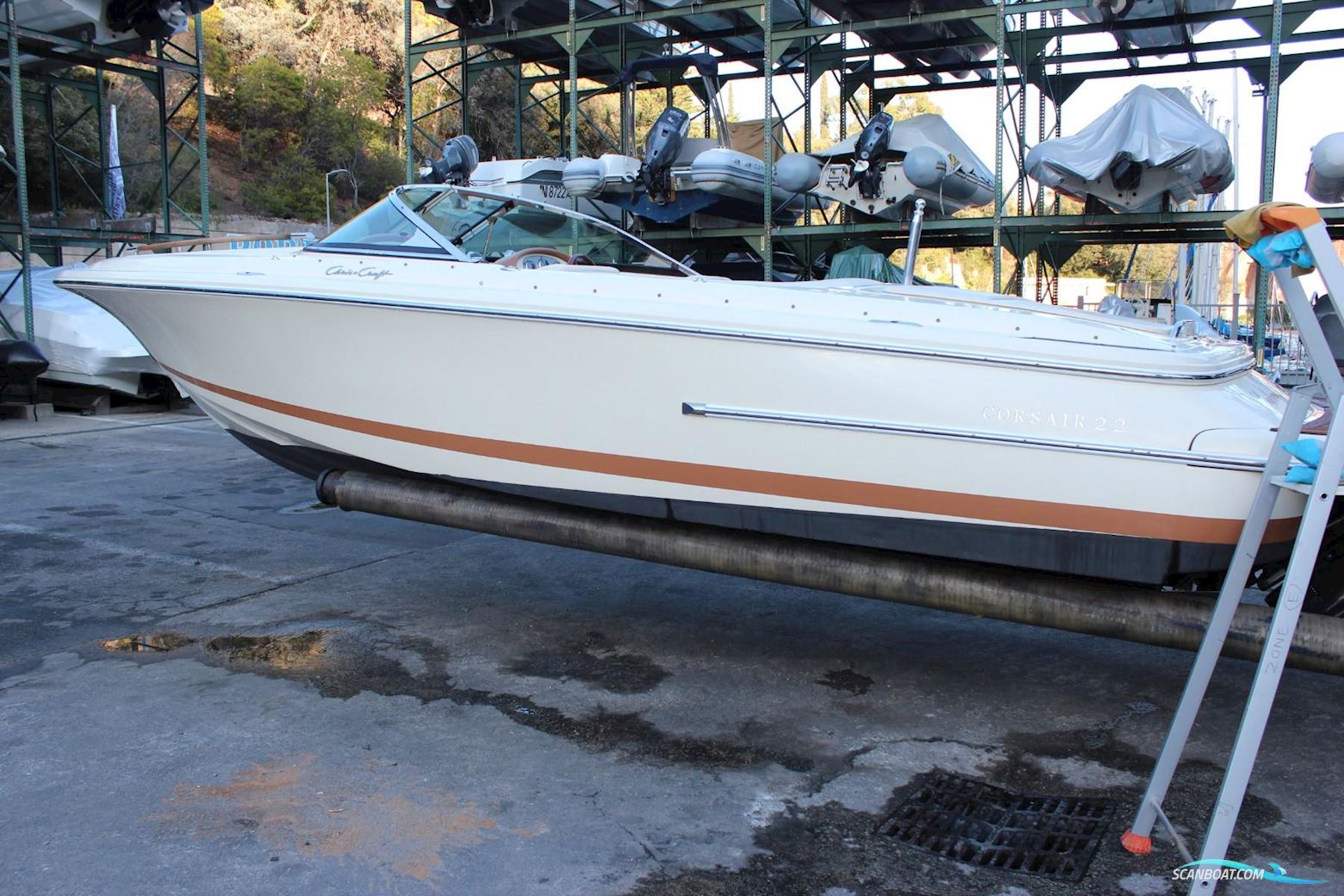 Chris-Craft Corsair 22