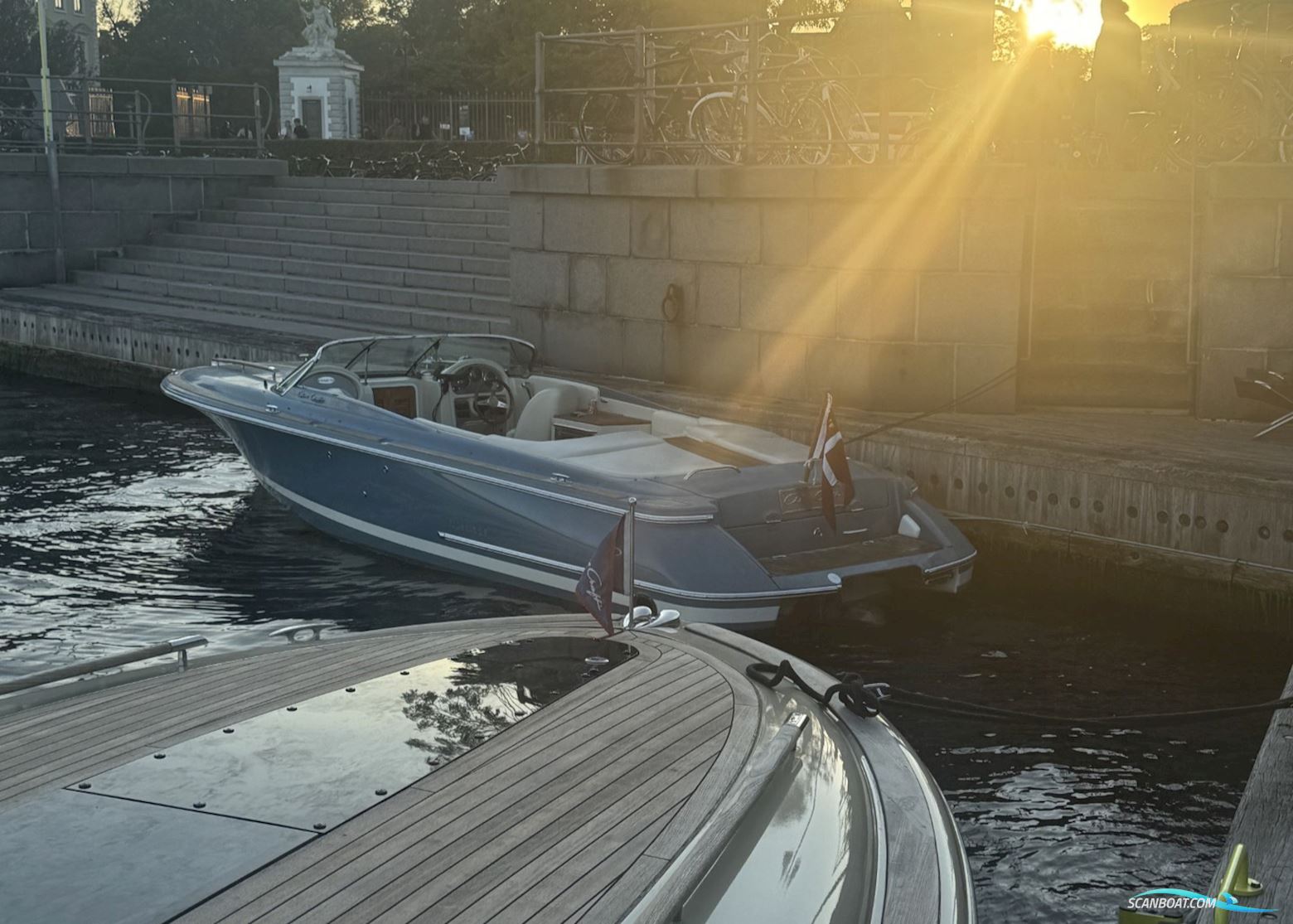 Chris Craft Corsair 25