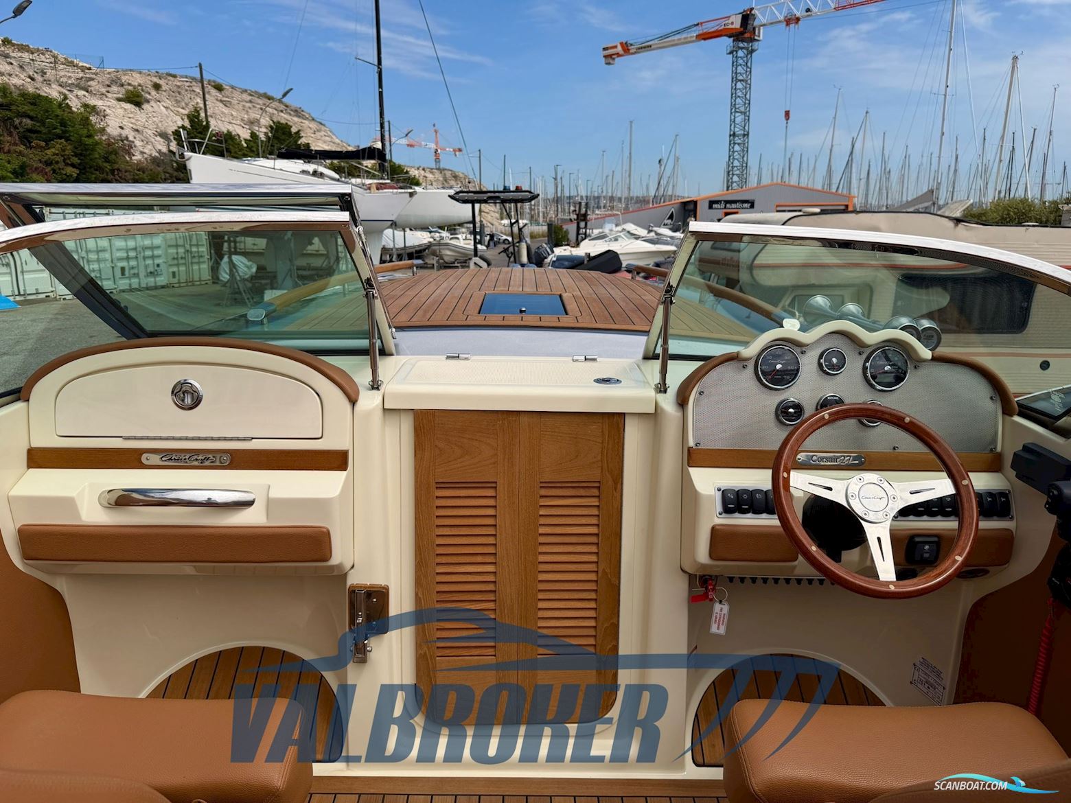 Chris Craft Corsair 27