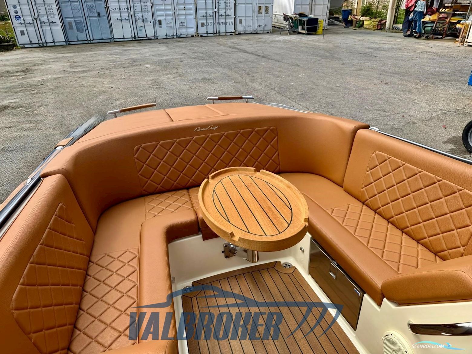 Chris Craft Corsair 27