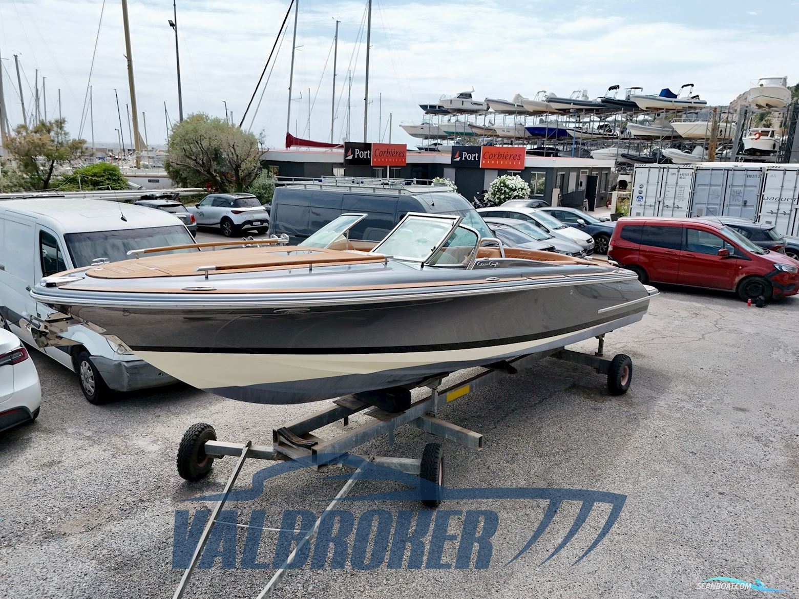 Chris Craft Corsair 27